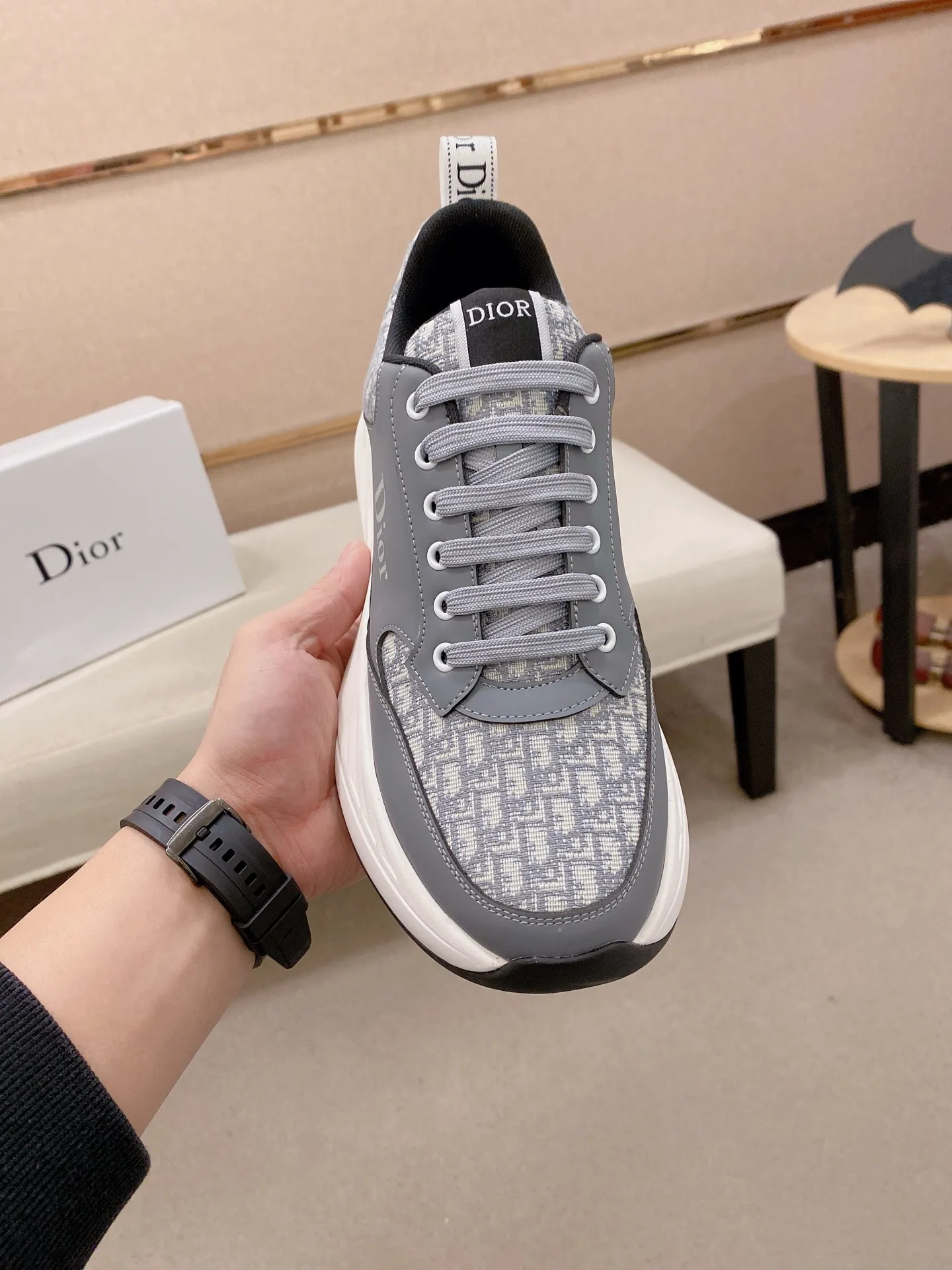 Factory price: 442💰[Dior·Dior] New casual sports style men's shoes, new spring and summer design, perfect workmanship, lace-up lazy style to create wardrobe quality, upper: imported first-layer cowhide, sheepskin lining is soft and comfortable, ultra-light TPU wear-resistant outsole, simple, versatile fashion men's shoes, excellent color code number 38--44. Can be customized for 45 non-refundable!